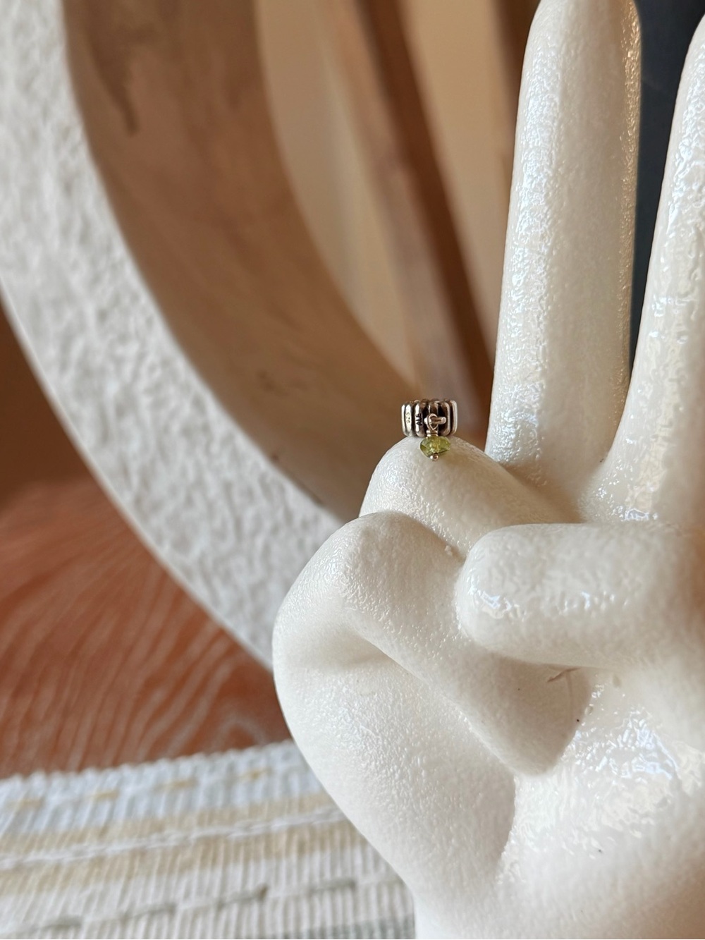 🍃 Pandora Charm - Peridot Dangle